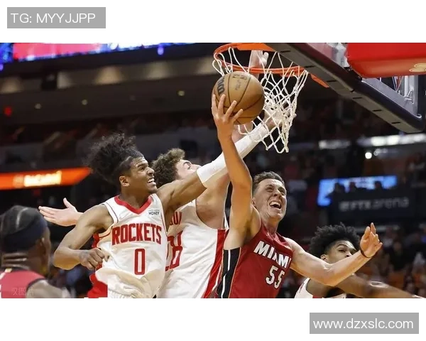 拉文火力全开半场独揽22分蒙克高效砍下13分助攻闪耀全场